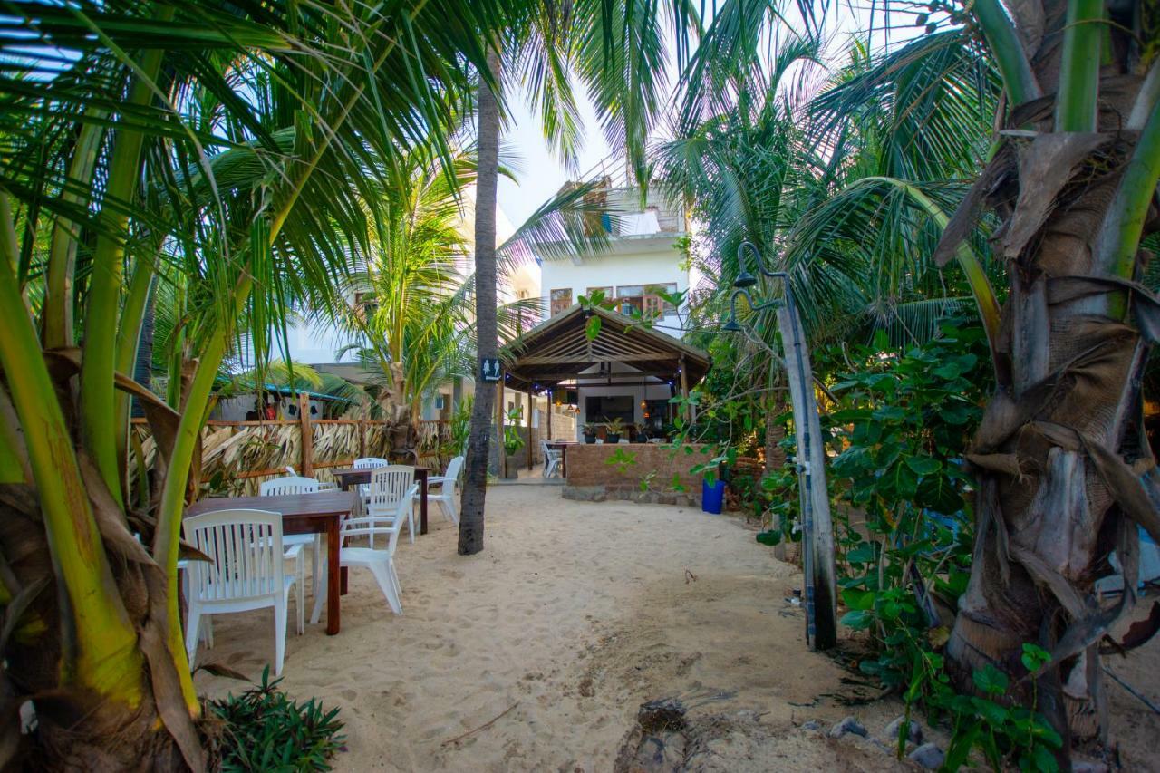 The Surf Access Guest House 阿鲁甘湾 外观 照片
