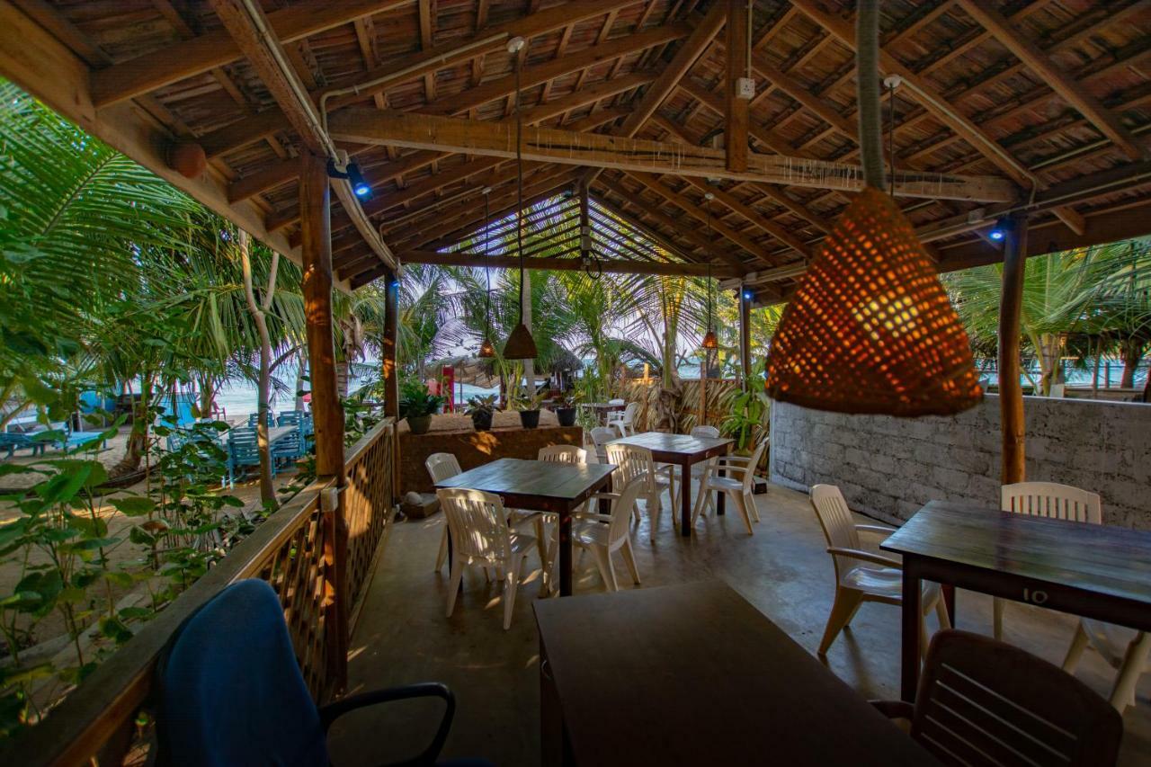The Surf Access Guest House 阿鲁甘湾 外观 照片